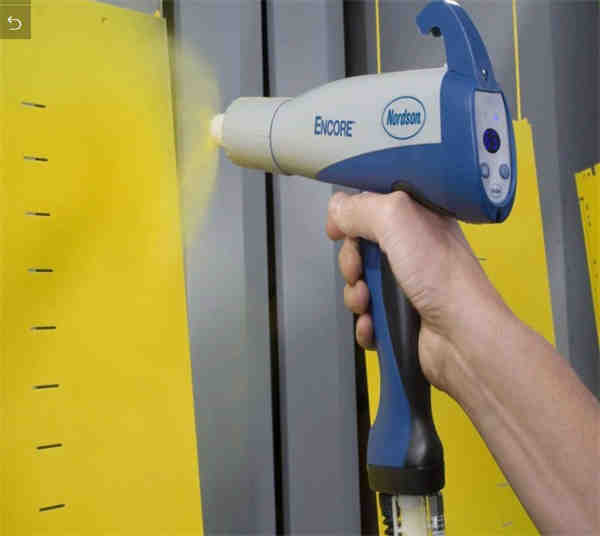 Why the grain or metallic glitter of the coating is not good after spraying?